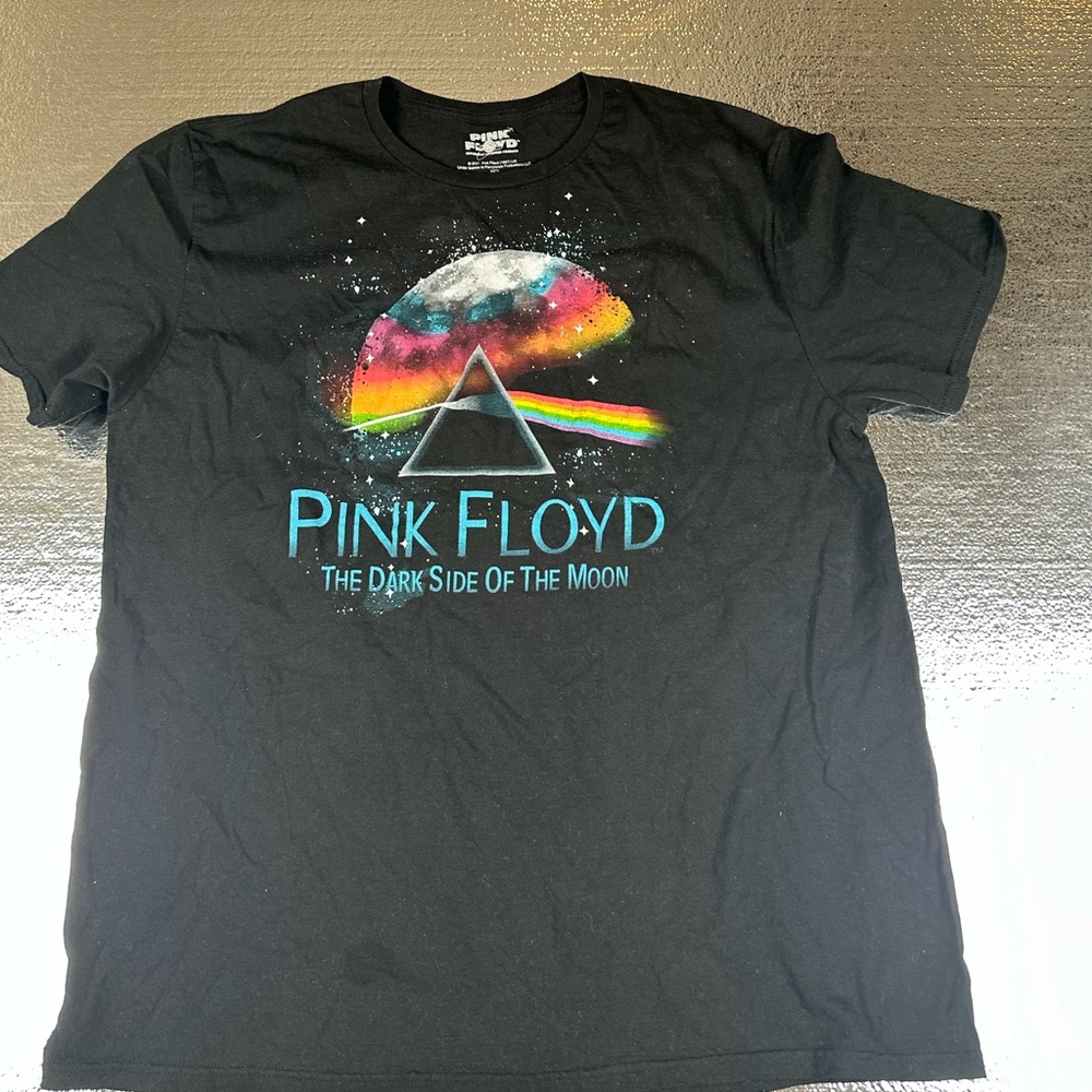 Pink Floyd 2XL Black T Shirt 2021 Dark Side of The Moon